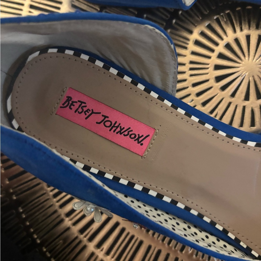 Betsey Johnson Blue Embroidered Flats - Picture 5 of 7